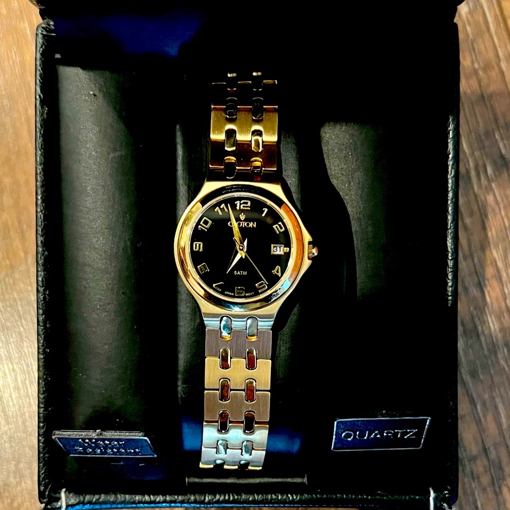 CROTON Ladies Gold Watch NWOT